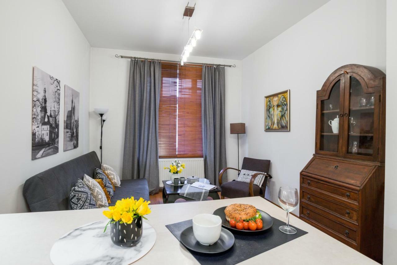 Cichy Apartament Obok Wawelu Tarlowska Krakow Exterior photo